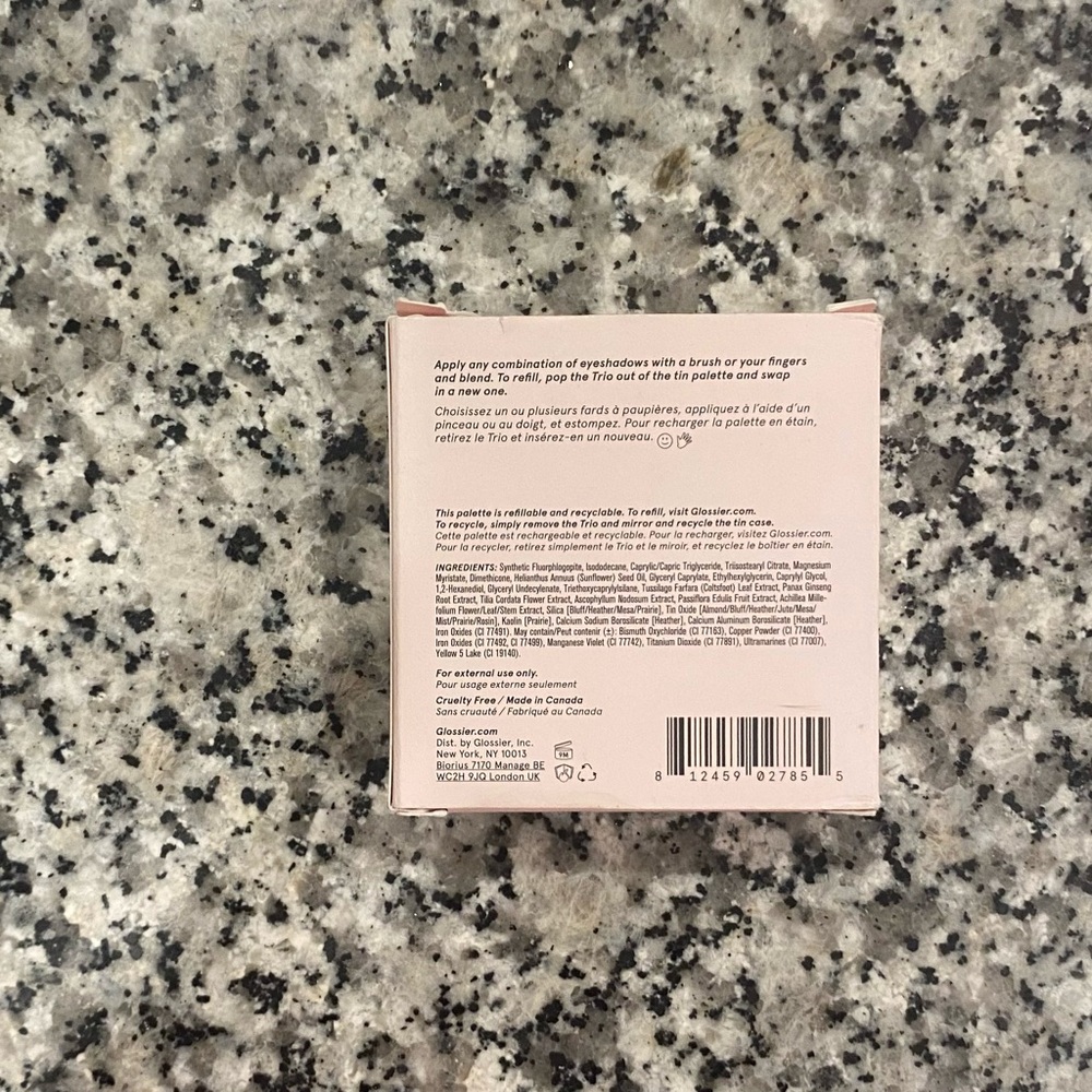 Glossier Eyeshadow Trio Monochromes Clay - Picture 10 of 11